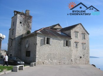 Palác na mořských útesech 